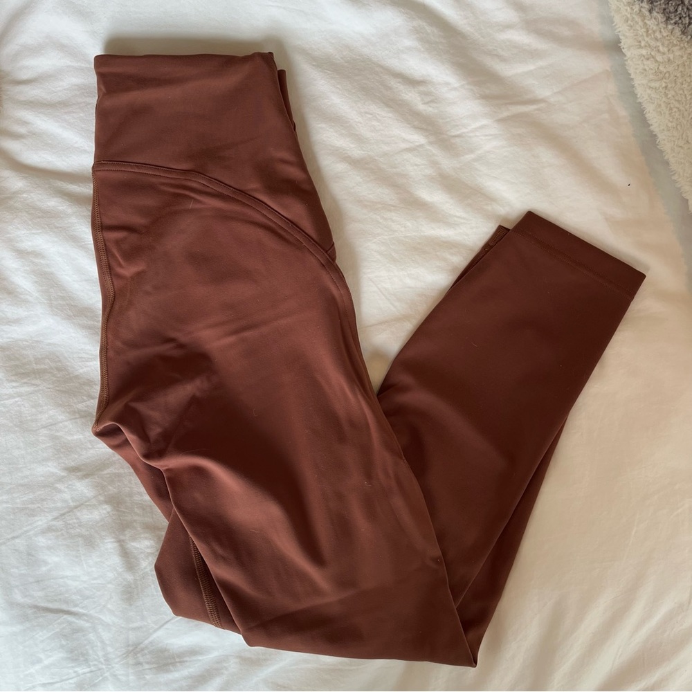 LULULEMON InStill High Rise 25”, Sz 6 Roasted Brown